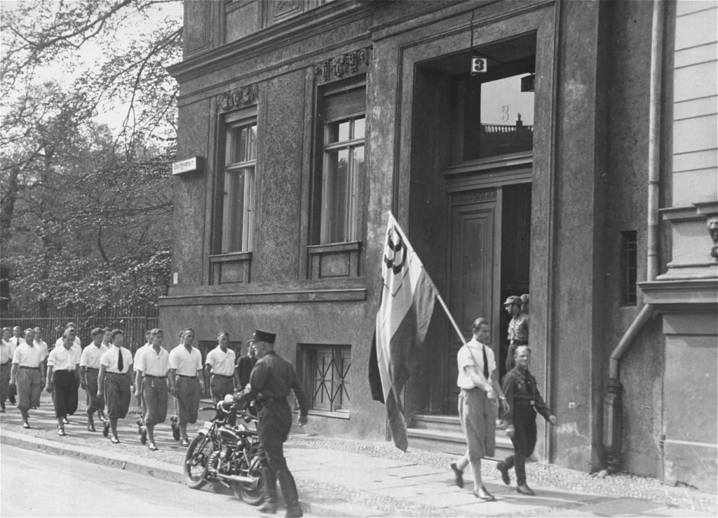 Members of the German Student Union, organized by the Nazi Party, parade in front of the institute (6 May 1933)